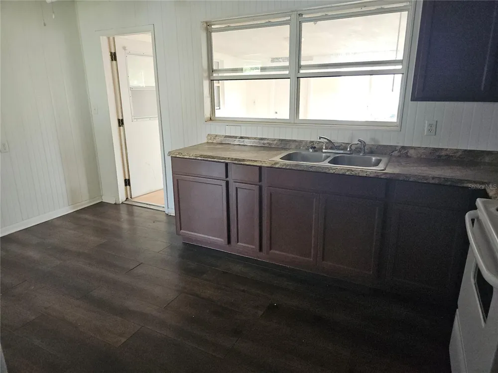 1574 CROWN STREET Clearwater, FL 33755