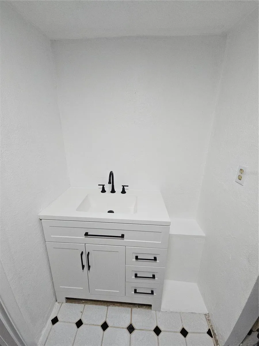 1574 CROWN STREET Clearwater, FL 33755