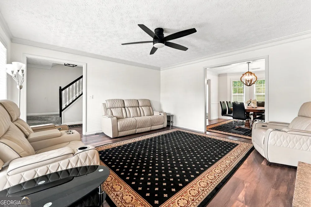 932 Sugar Meadow LN Sugar Hill, GA 30518