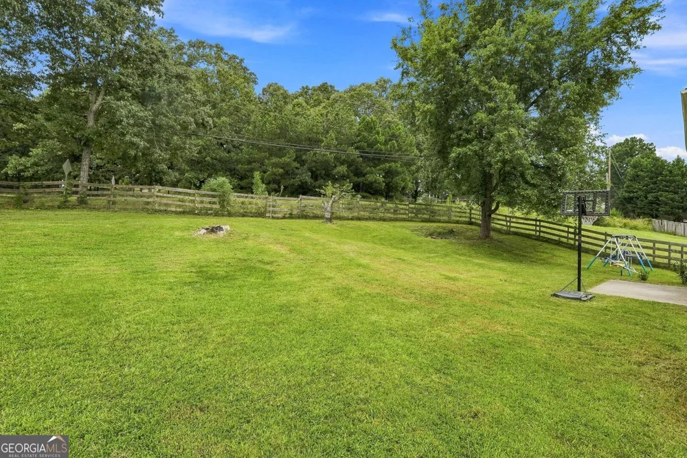 932 Sugar Meadow LN Sugar Hill, GA 30518