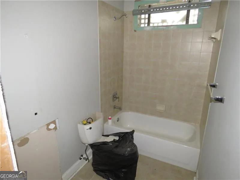 658 Magnolia ST NW Atlanta, GA 30314
