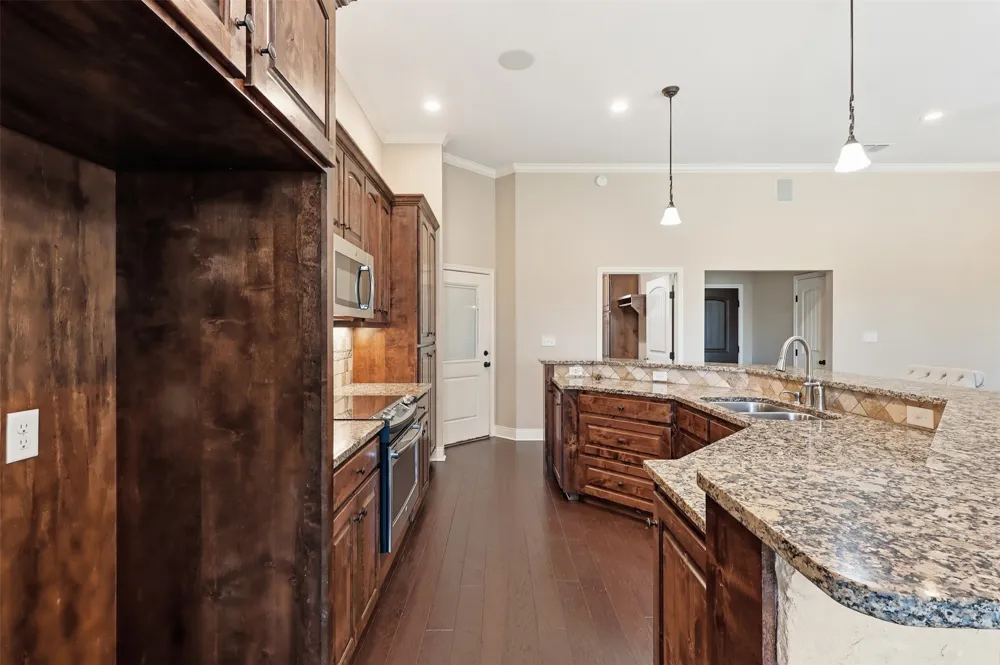 310 ROSEWOOD Mt Pleasant, TX 75455