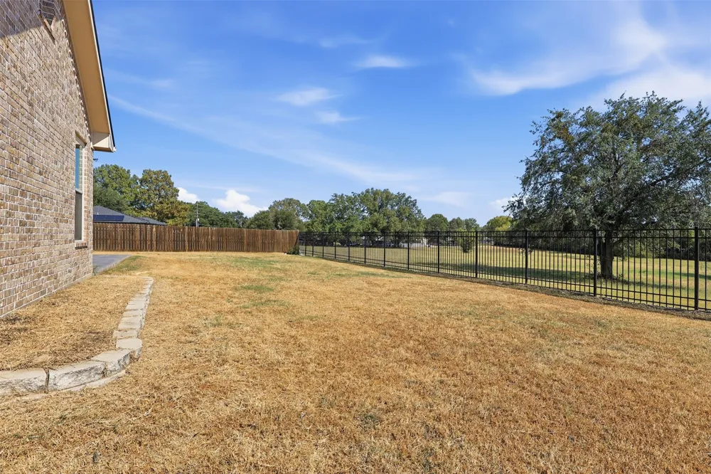 310 ROSEWOOD Mt Pleasant, TX 75455