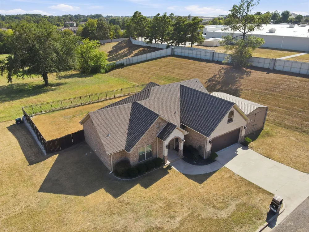 310 ROSEWOOD Mt Pleasant, TX 75455