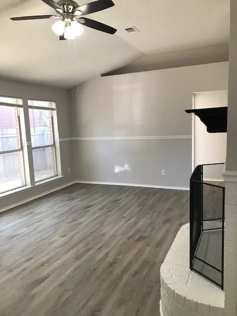 1355 Lincolnshire Way Fort Worth, TX 76134