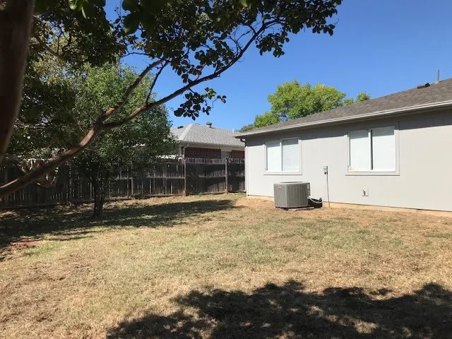1355 Lincolnshire Way Fort Worth, TX 76134