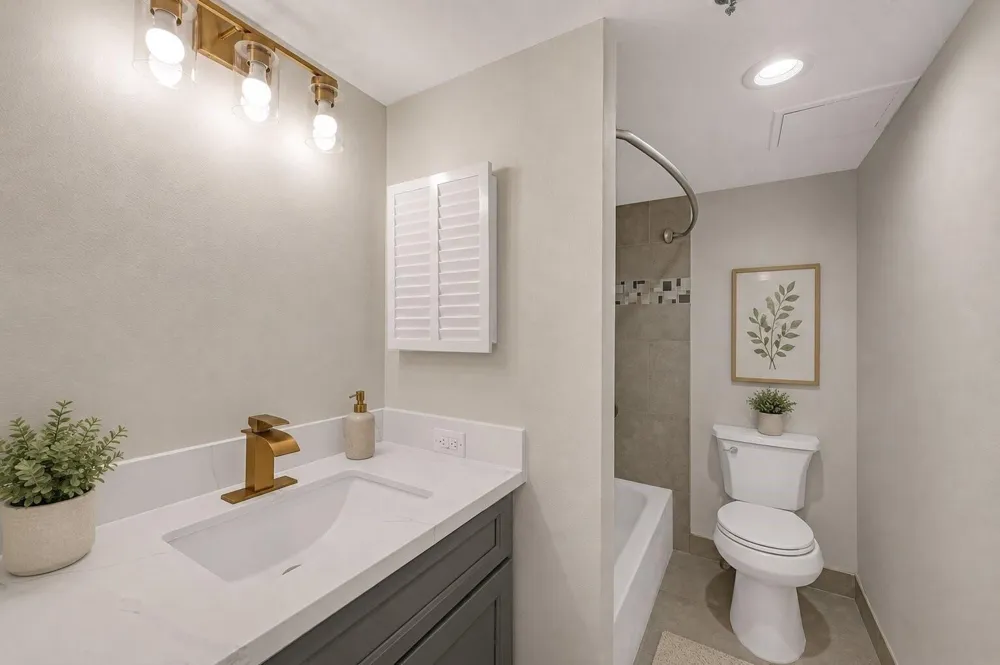 3525 Sage Road #304 Houston, TX 77056