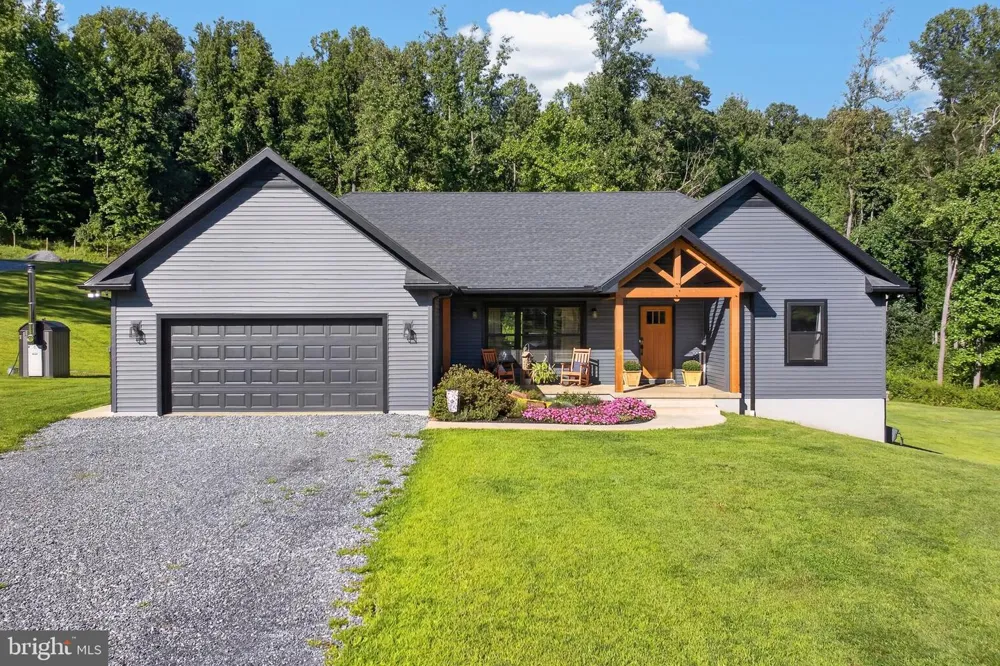 1455 LAUREL DRIVE Newmanstown, PA 17073
