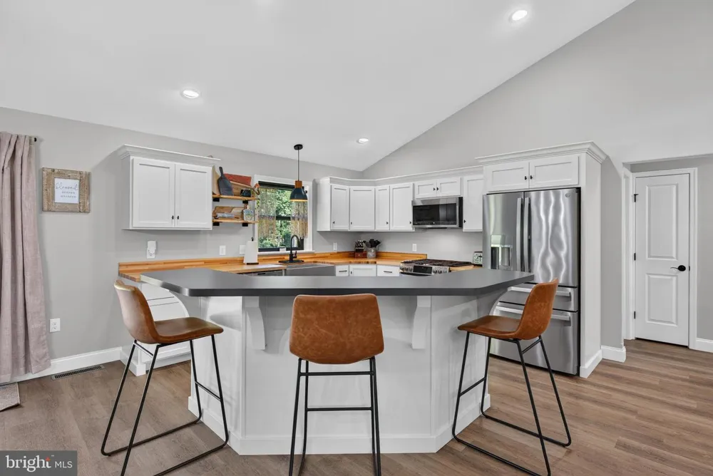 1455 LAUREL DRIVE Newmanstown, PA 17073