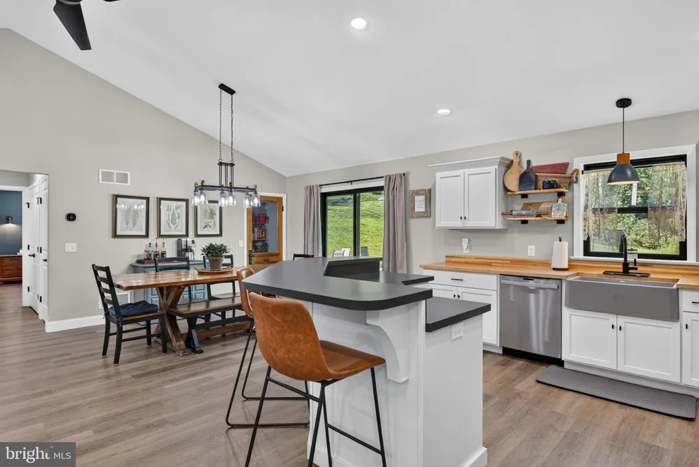 1455 LAUREL DRIVE Newmanstown, PA 17073