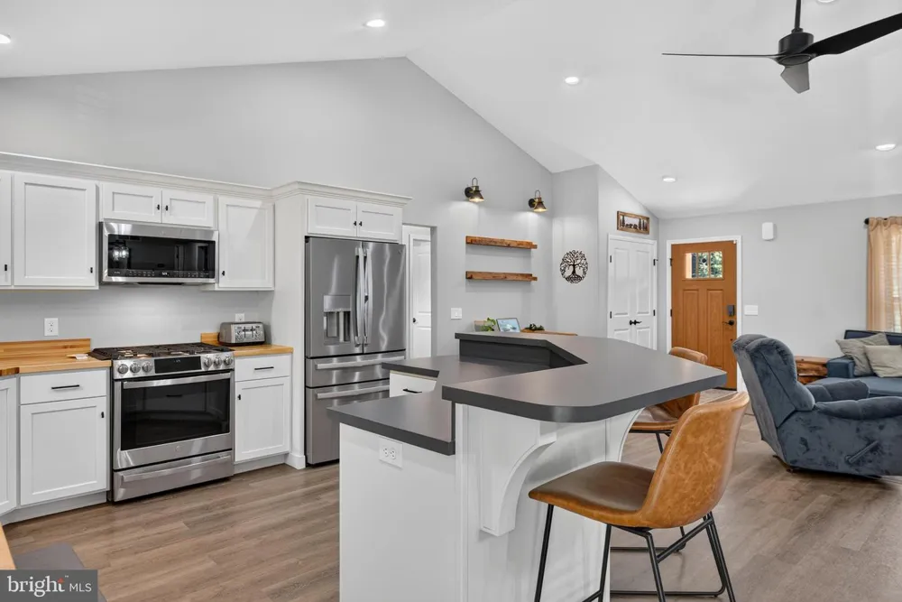 1455 LAUREL DRIVE Newmanstown, PA 17073