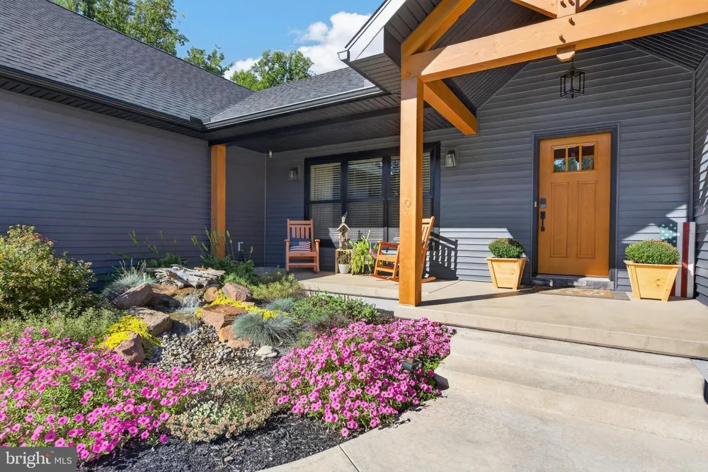 1455 LAUREL DRIVE Newmanstown, PA 17073