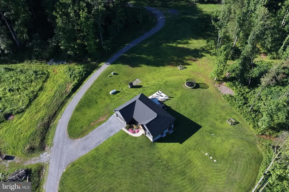 1455 LAUREL DRIVE Newmanstown, PA 17073