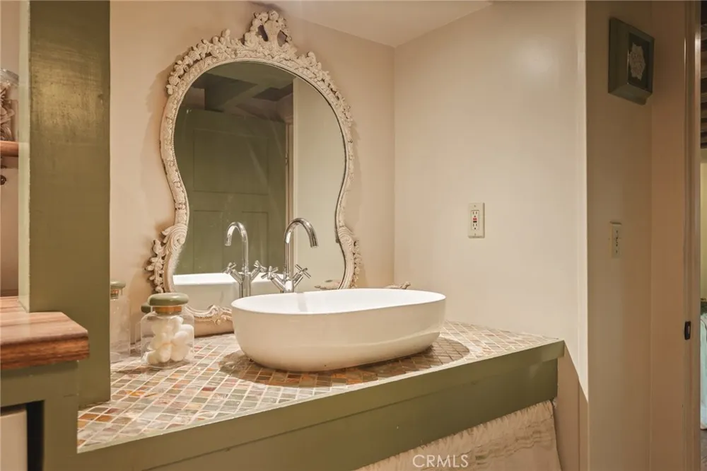 655 Cottage Grove Drive Lake Arrowhead, CA 92352