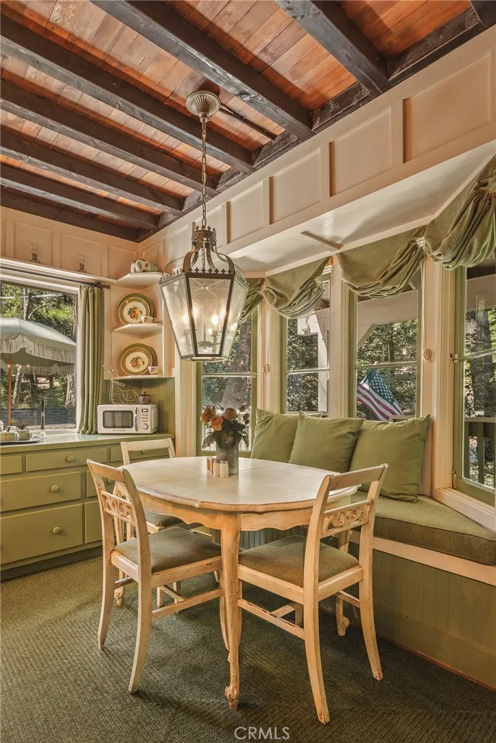 655 Cottage Grove Drive Lake Arrowhead, CA 92352