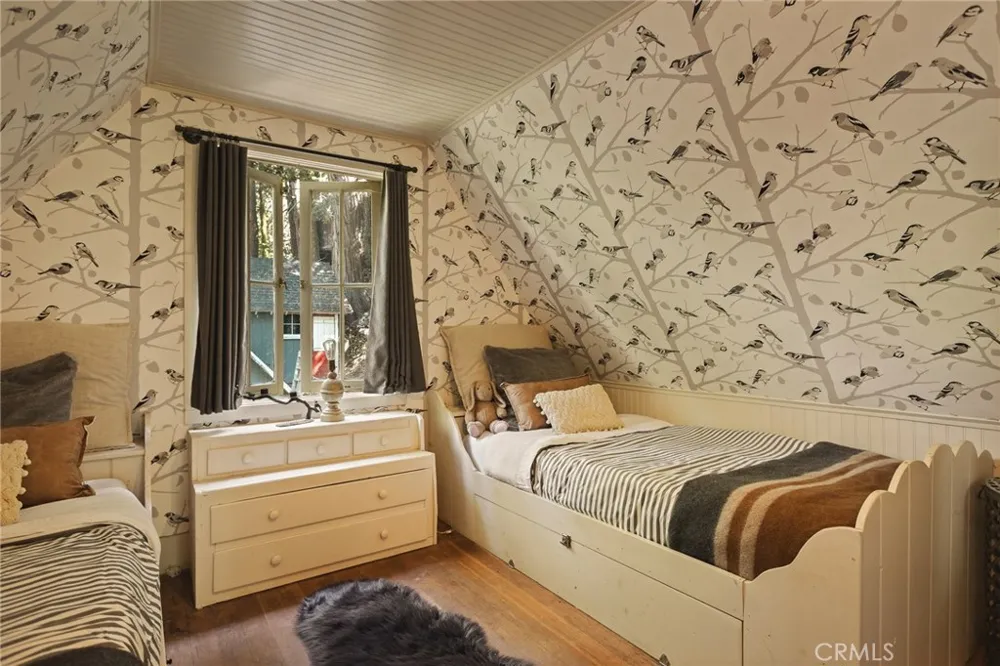 655 Cottage Grove Drive Lake Arrowhead, CA 92352