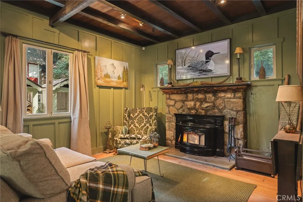 655 Cottage Grove Drive Lake Arrowhead, CA 92352