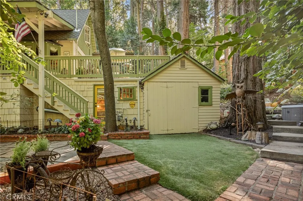 655 Cottage Grove Drive Lake Arrowhead, CA 92352
