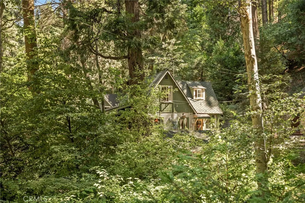 655 Cottage Grove Drive Lake Arrowhead, CA 92352