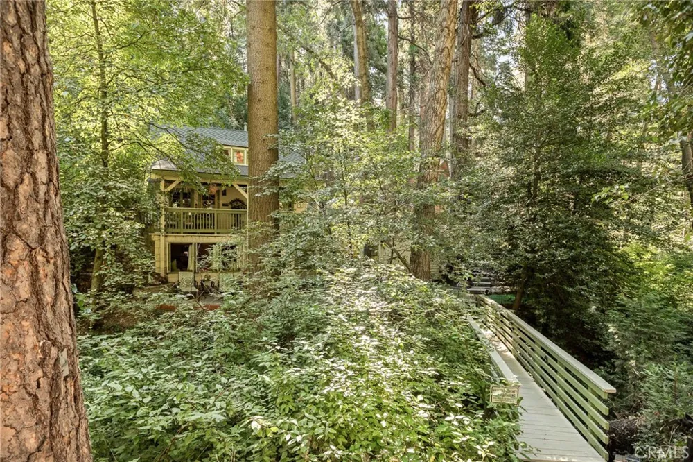 655 Cottage Grove Drive Lake Arrowhead, CA 92352