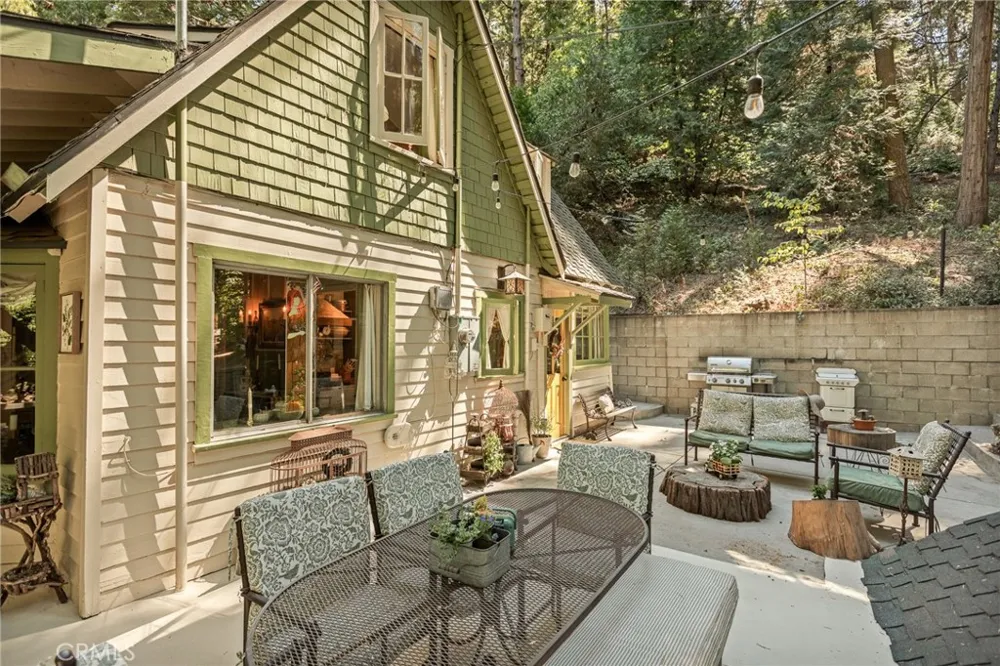655 Cottage Grove Drive Lake Arrowhead, CA 92352