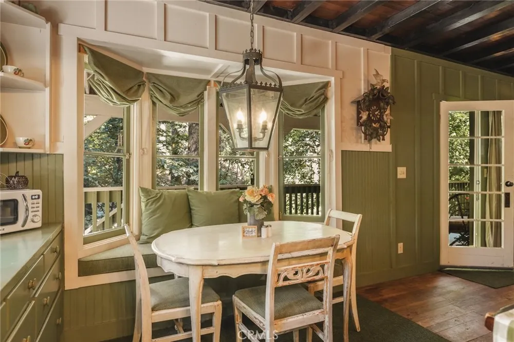 655 Cottage Grove Drive Lake Arrowhead, CA 92352