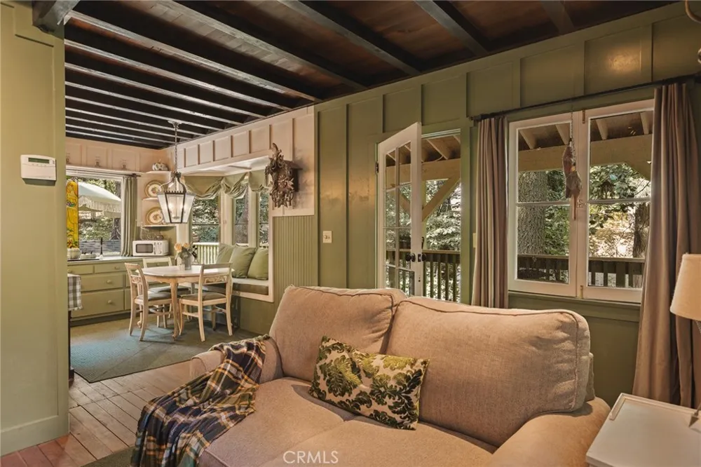 655 Cottage Grove Drive Lake Arrowhead, CA 92352