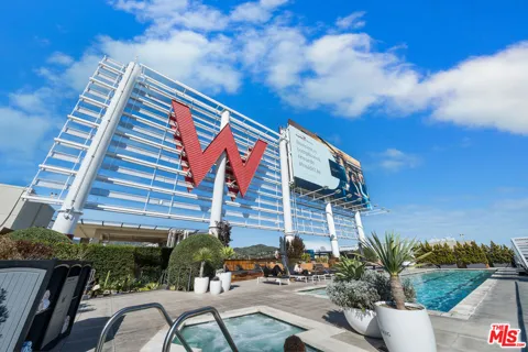 6250 Hollywood Boulevard #12F
