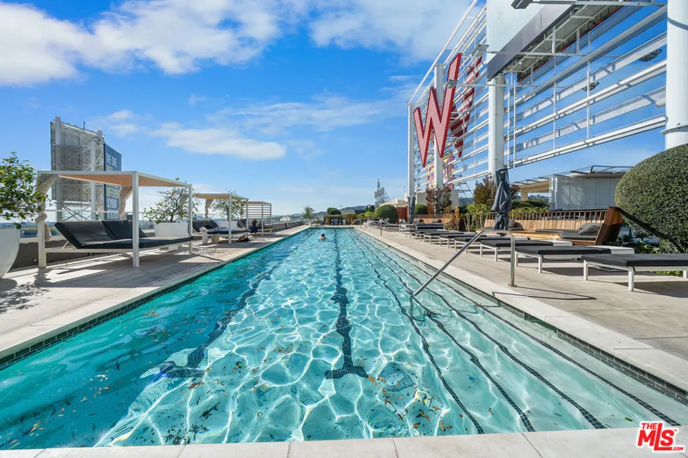 6250 Hollywood Boulevard #12F Los Angeles, CA 90028