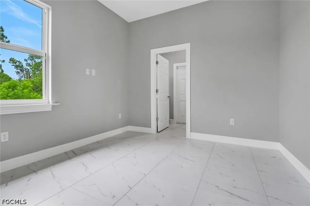 Summit Avenue S Lehigh Acres, FL 33974
