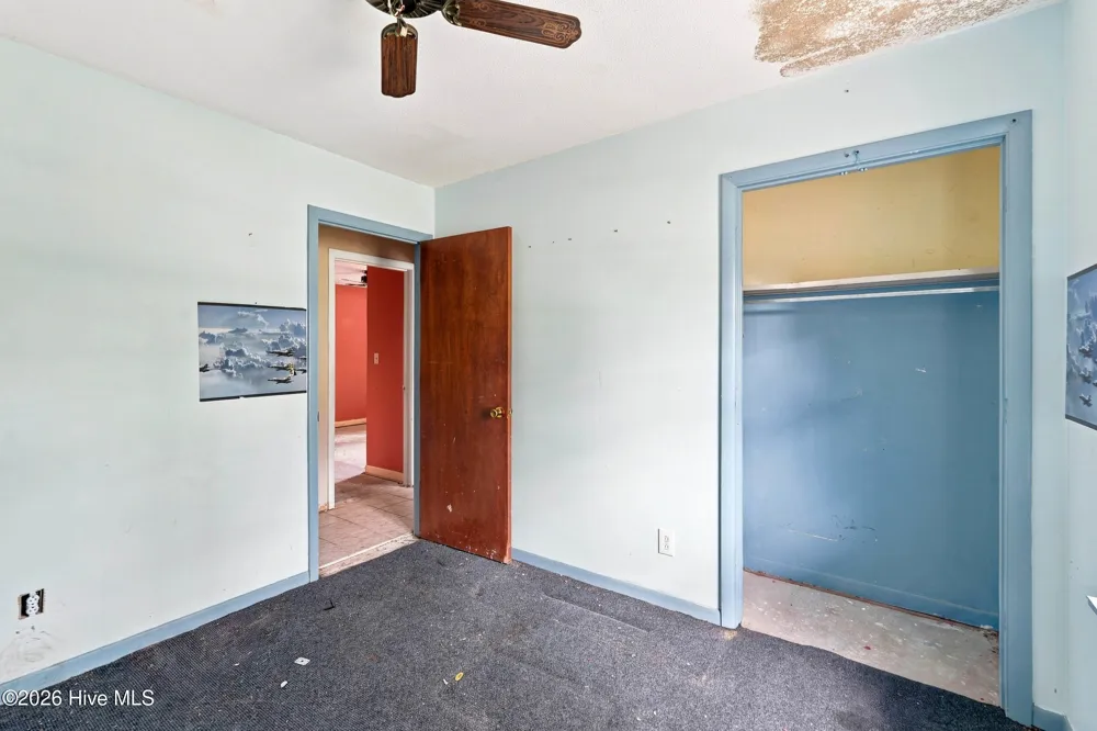 102 Royal Drive Jacksonville, NC 28546