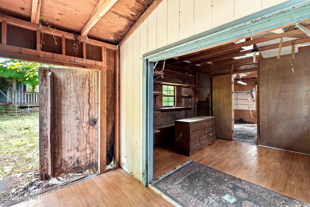 102 Royal Drive Jacksonville, NC 28546