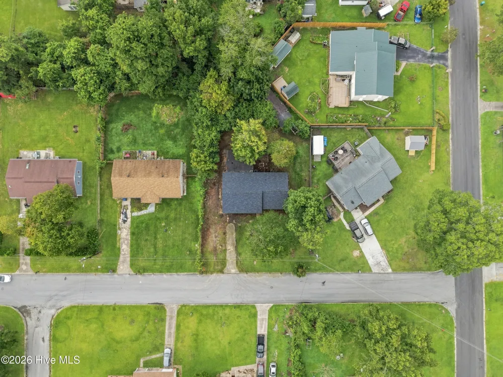 102 Royal Drive Jacksonville, NC 28546