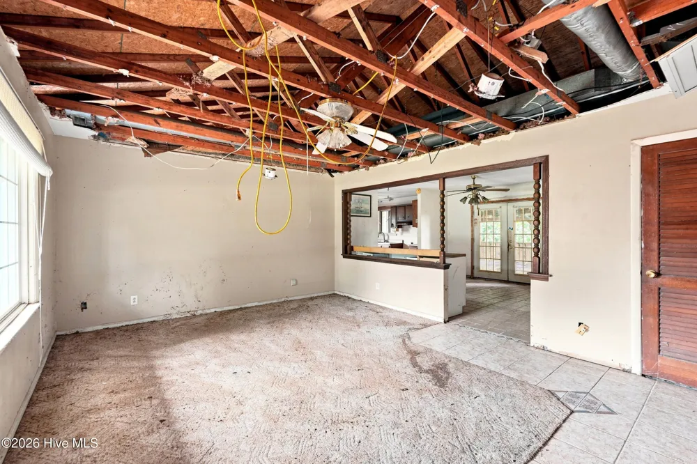 102 Royal Drive Jacksonville, NC 28546
