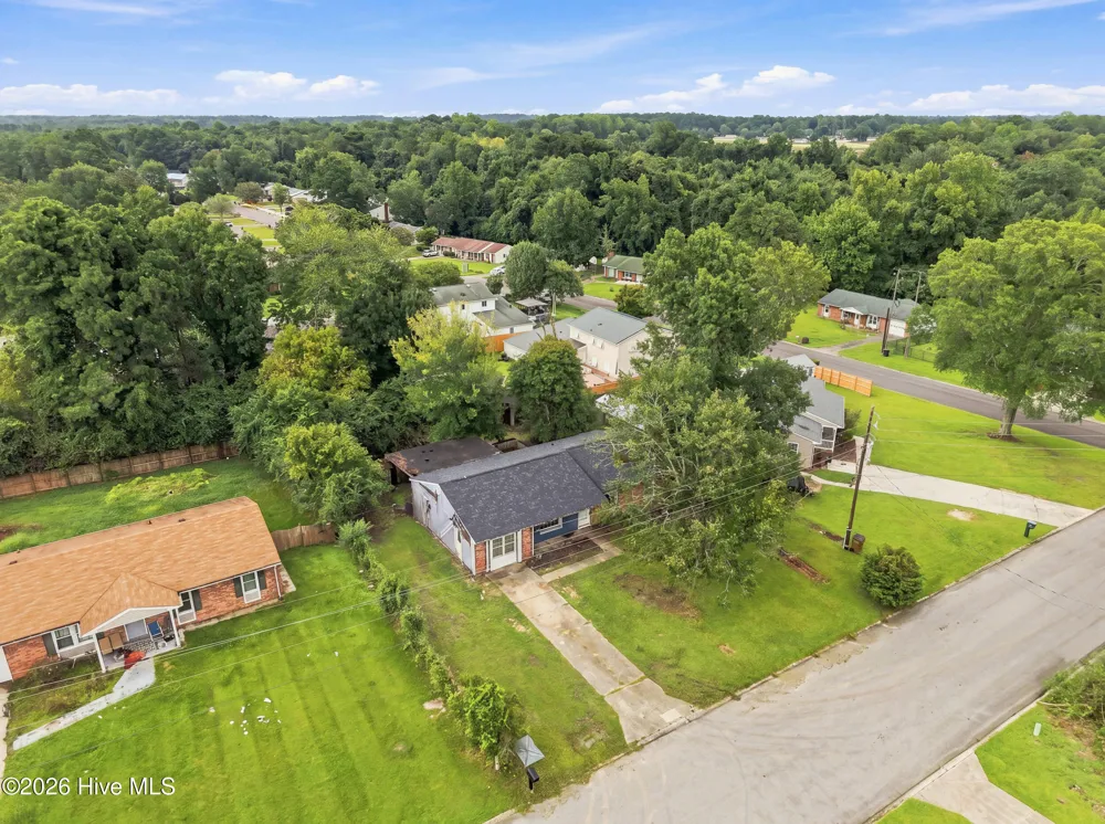 102 Royal Drive Jacksonville, NC 28546