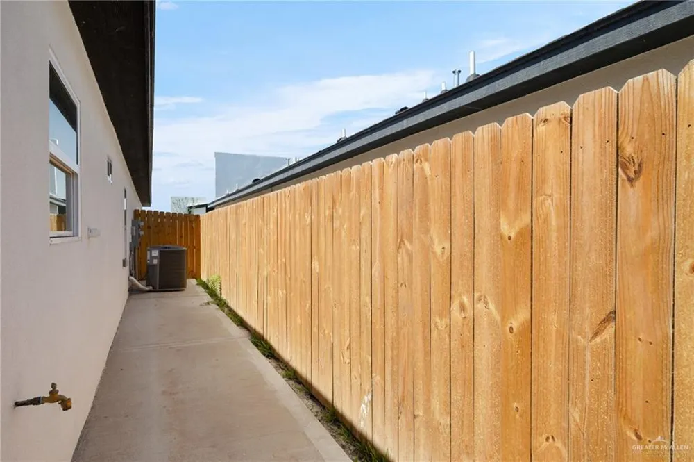 11308 25th #3 McAllen, TX 78504