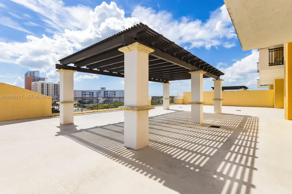 8390 SW 72nd Ave #612 Miami, FL 33143