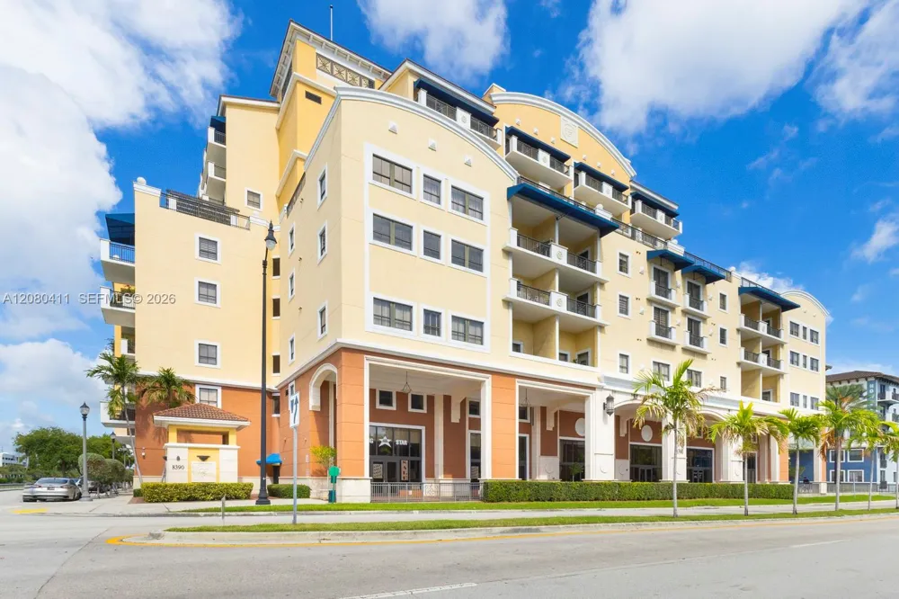 8390 SW 72nd Ave #612 Miami, FL 33143