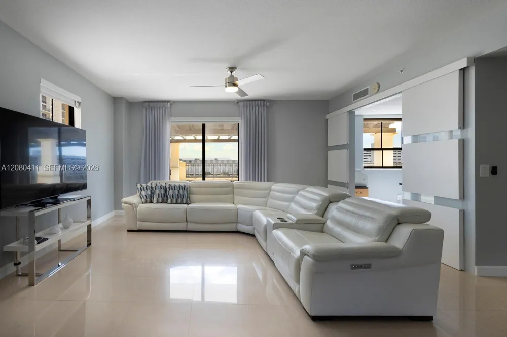 8390 SW 72nd Ave #612 Miami, FL 33143