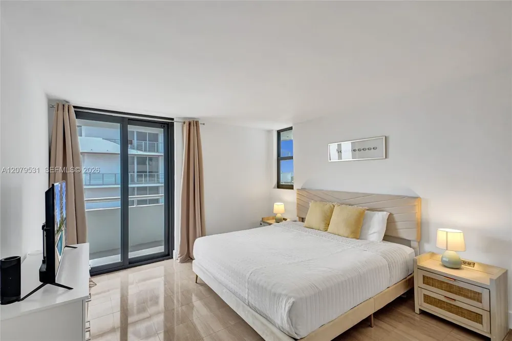 6820 Indian Creek Dr #9A Miami Beach, FL 33141