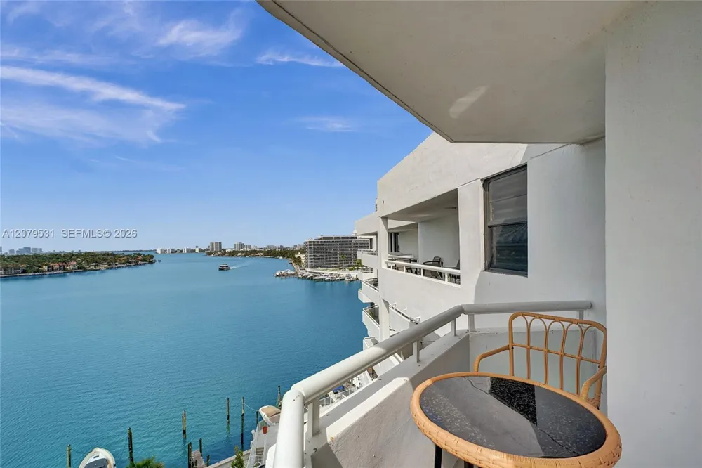 6820 Indian Creek Dr #9A Miami Beach, FL 33141