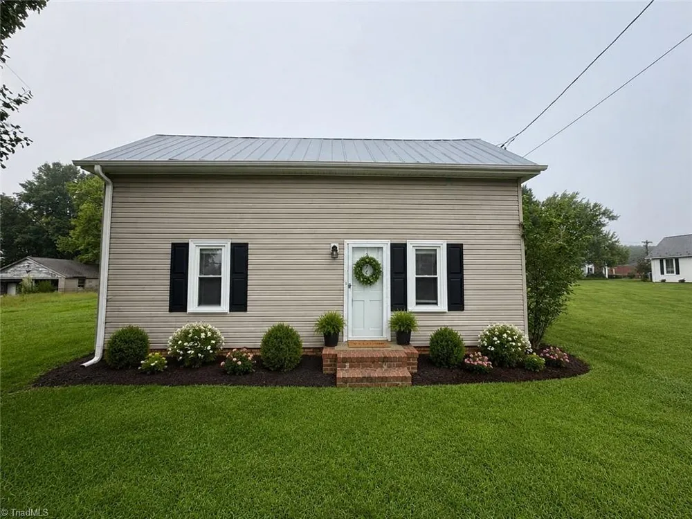 3076 Main Street Walkertown, NC 27051