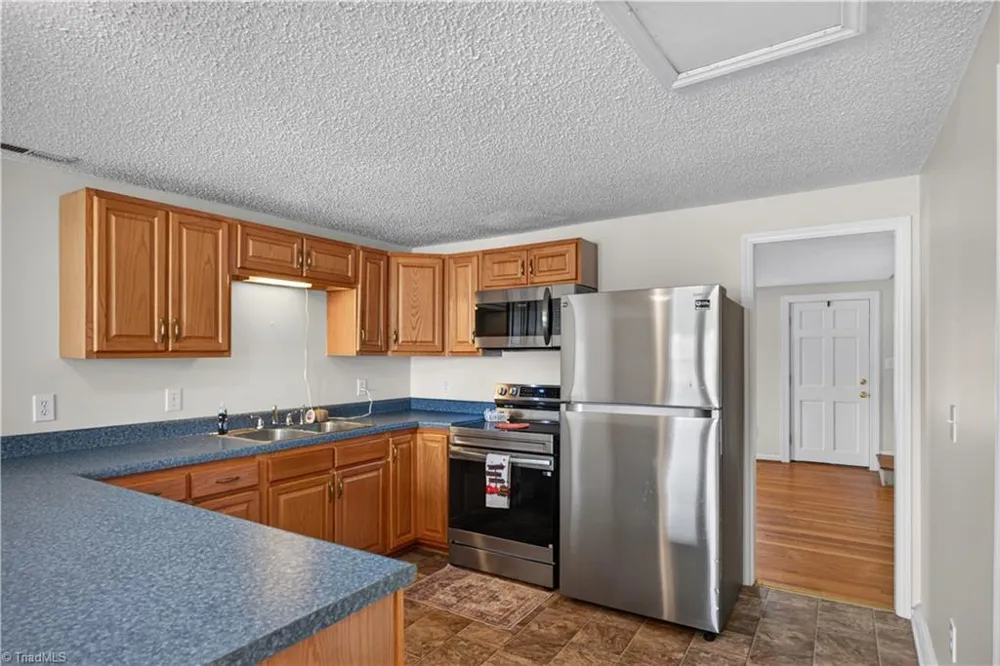 3076 Main Street Walkertown, NC 27051