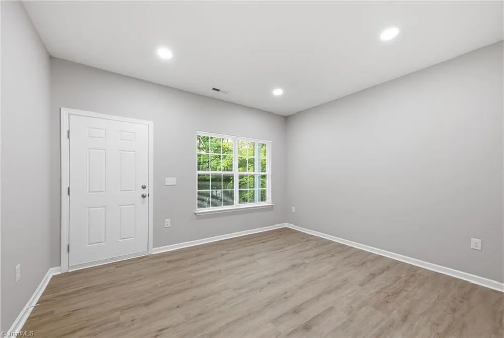 1914 Cedrow Drive High Point, NC 27260