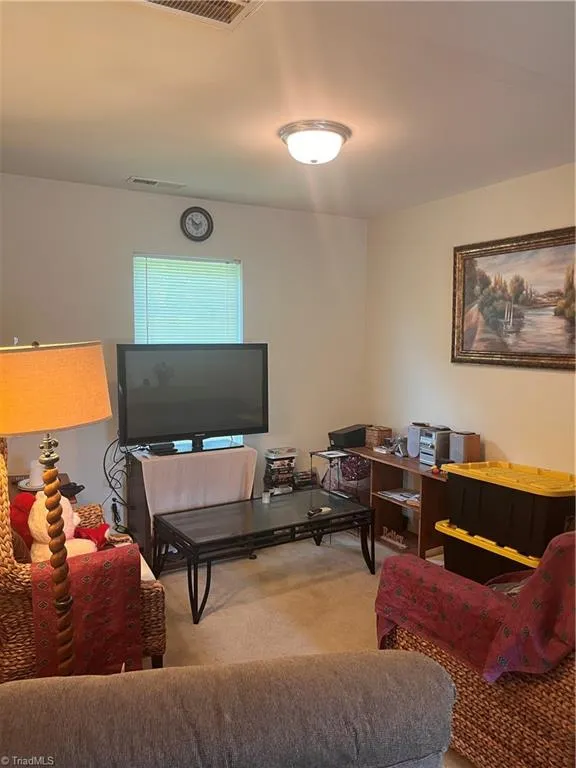 626 Bentley Lane Burlington, NC 27217