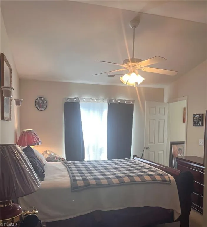 626 Bentley Lane Burlington, NC 27217