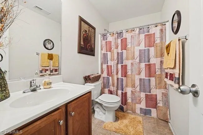 626 Bentley Lane Burlington, NC 27217