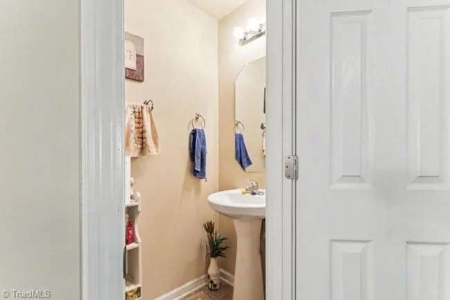 626 Bentley Lane Burlington, NC 27217