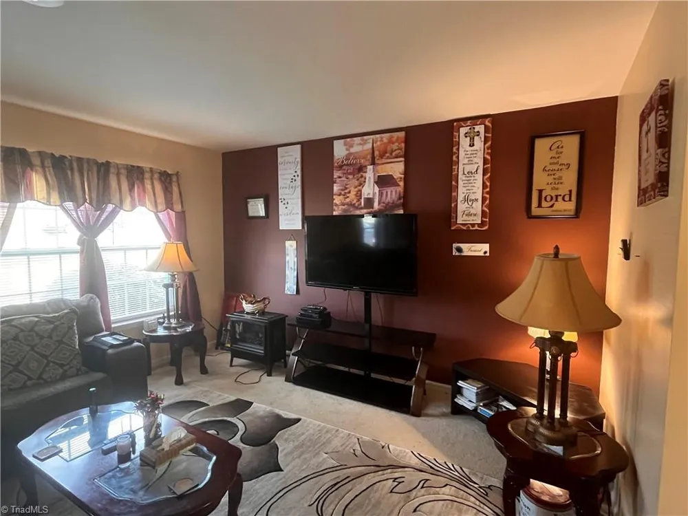 626 Bentley Lane Burlington, NC 27217