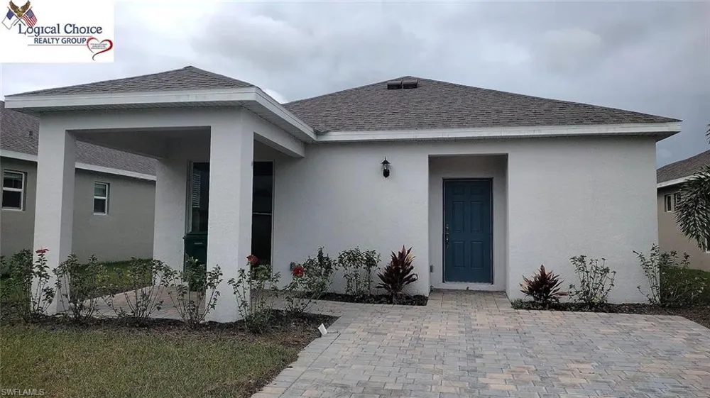 816 Friendship Circle Labelle, FL 33935